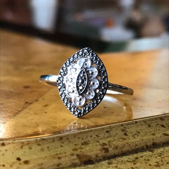 Natural Green Diamond Accent Sterling Silver Ring Size 8 - Picture 8 of 8